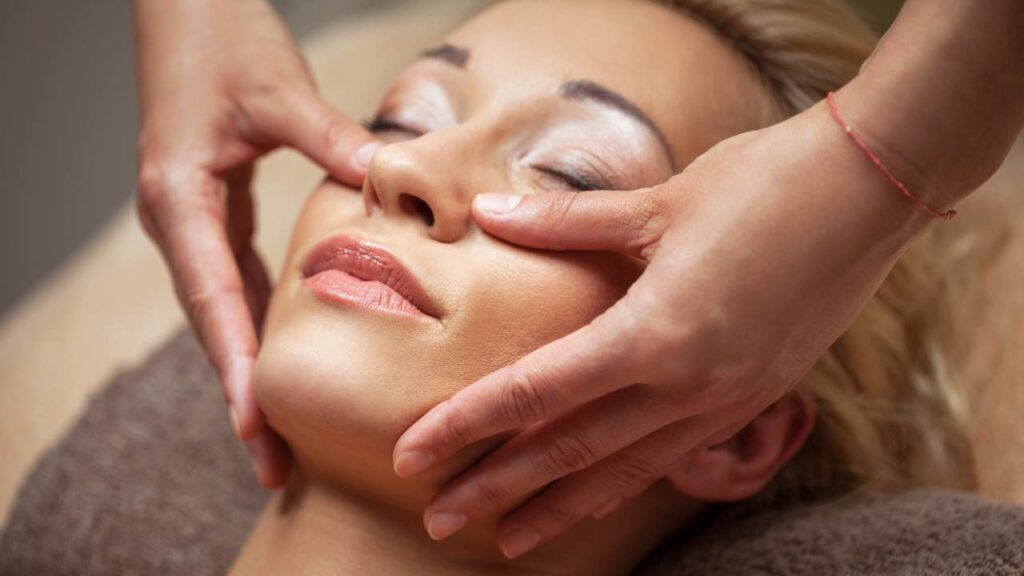 Massaggi al viso: quali benefici?